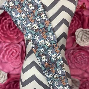 NEW DISNEY LULAROE LEGGINGS